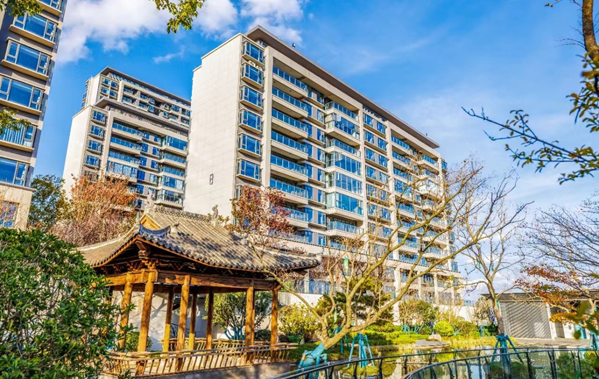 昆明依云六号基地